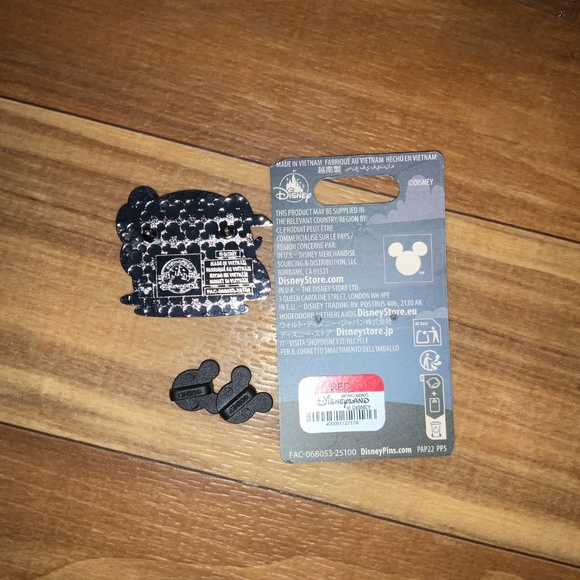 Authentic Hong Kong Disneyland Stitch Halloween Disney Pin New - Picture 3 of 3